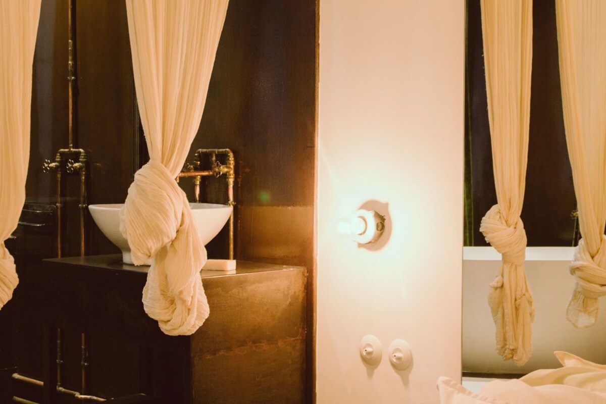 Literie de qualité supérieure, couette en duvet d'oie, minibar