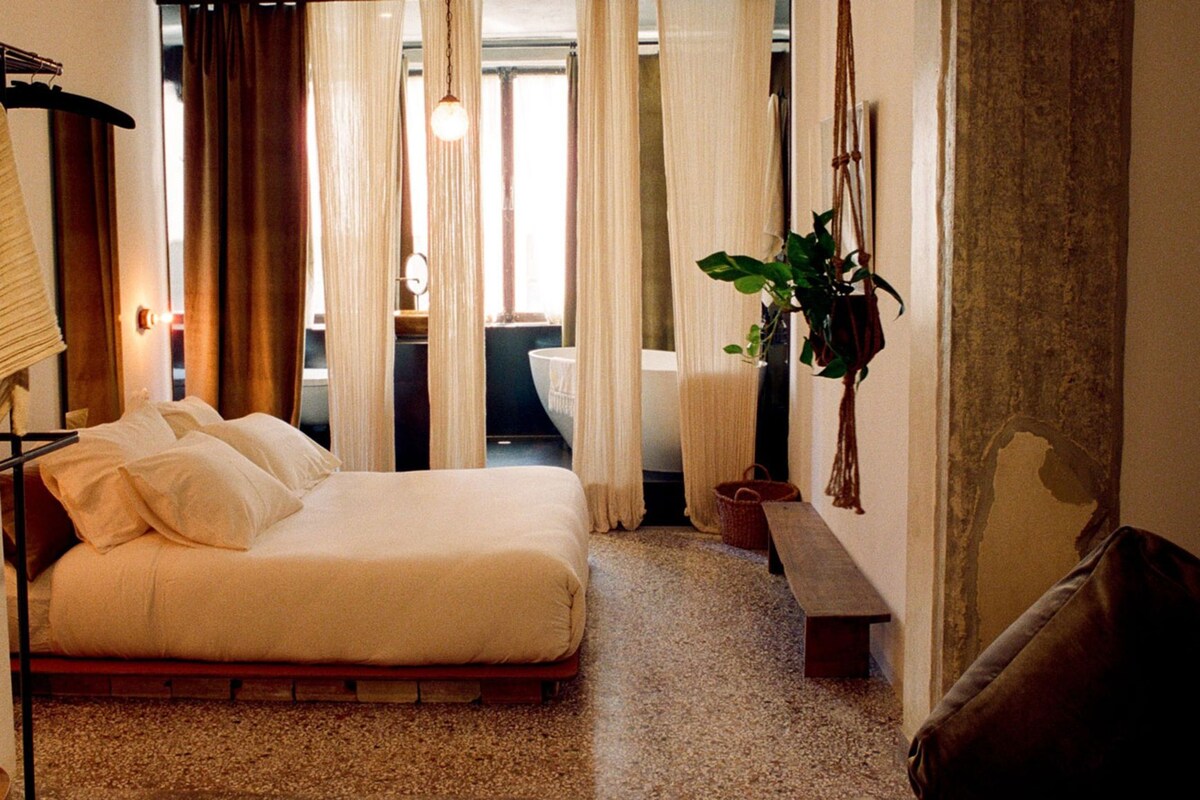 Literie de qualité supérieure, couette en duvet d'oie, minibar