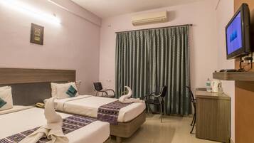 Iron/ironing board, free WiFi, bed sheets