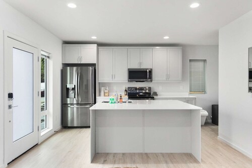 Chase's sweet suite - Micro Studio - 91Walkscore