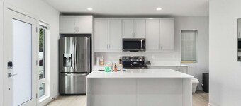 Chase's sweet suite - Micro Studio - 91Walkscore