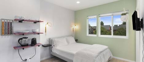 مكواة/لوح كي وواي فاي وملاءات أسرّة