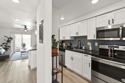 Modern & Stylish 2 bedroom in OT Scottsdale