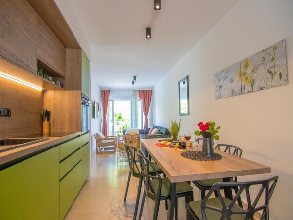 Apartment (Duplex Three Bedroom Apartment with T) | Private kitchen - Apartments Melita (Malinska-Dubasnica)