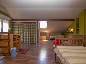Departamento (Duplex Three Bedroom Apartment with T) | Interior