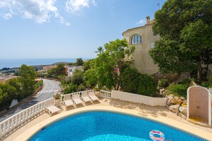 Pool - Villa "Casa Karin" with Sea View, Pool & Wi-Fi (Benitachell)