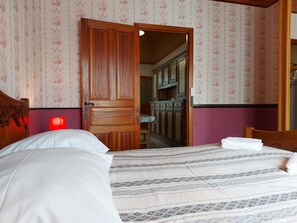 4 habitaciones, wifi gratis y ropa de cama 