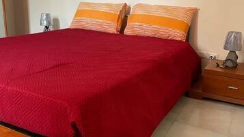 2 habitaciones, tabla de planchar con plancha y wifi gratis