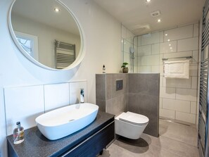 Cottage | Bathroom | Shower - Quantock Barn (Honiton)