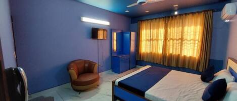 Deluxe Double Room | Free WiFi