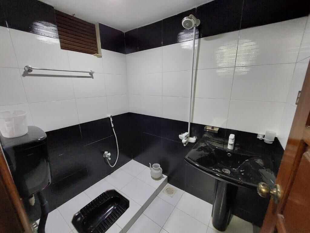 淋浴设施、免费洗浴用品、毛巾