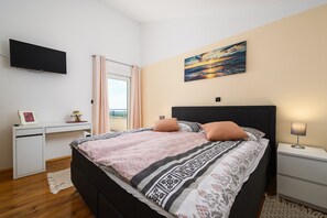 4 habitaciones, tabla de planchar con plancha y wifi gratis 