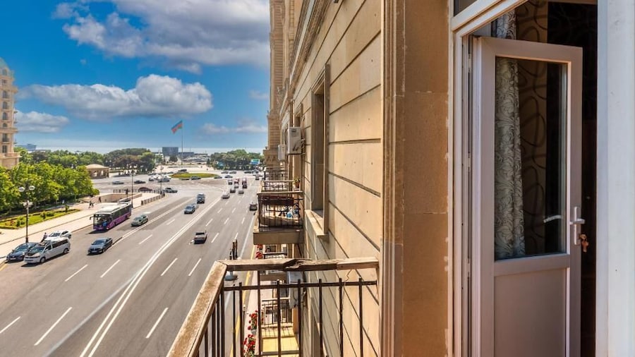 Formula Apartment Sea view & Balcony