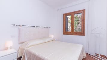 2 室のベッドルーム、アイロン / アイロン台、WiFi、ベッドシーツ