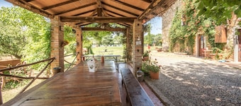 Appartement "Trilocale Etrusco" avec piscine partagée, jardin et Wi-Fi