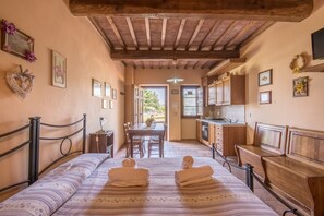 1 makuuhuone, ilmainen Wi-Fi, vuodevaatteet