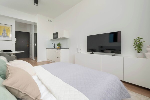 مكواة/لوح كي وواي فاي وملاءات أسرّة