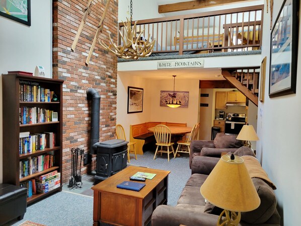 TV, video games, DVD player, foosball - Official Seasons RMC Condo 22G - 2 bedrooms + loft - sleeps 8 - No Fees (Bartlett)