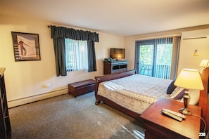 2 bedrooms, iron/ironing board, travel crib, internet