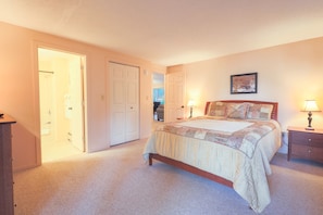 1 bedroom, iron/ironing board, travel crib, WiFi