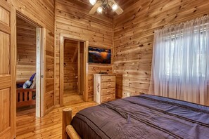4 bedrooms, free WiFi, bed sheets