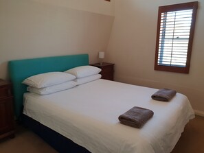 2 Schlafzimmer, Bügeleisen/Bügelbrett, kostenloses WLAN, Bettwäsche