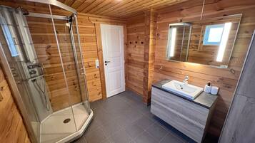 Shower, towels