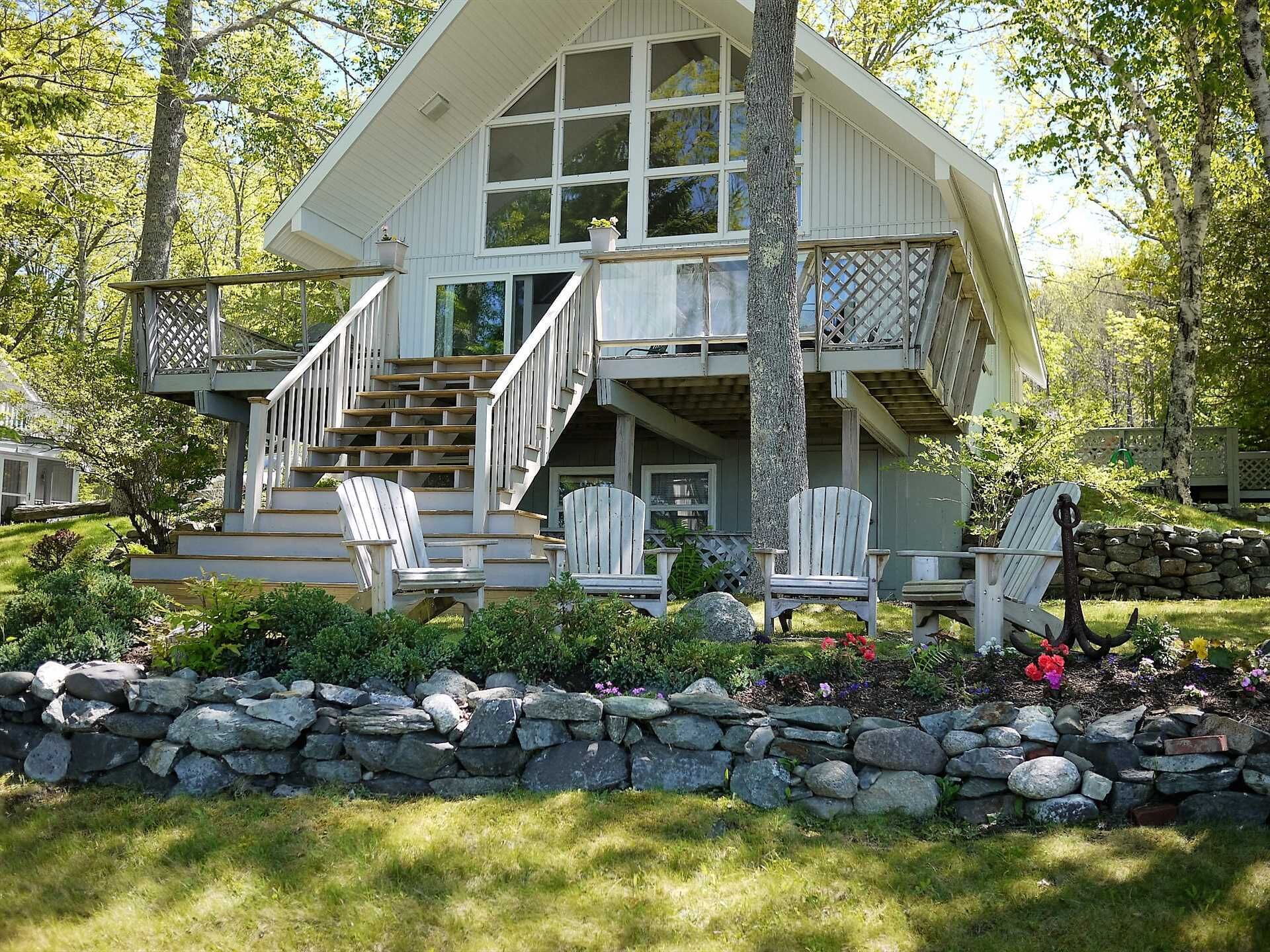 Cole Cottage  - waterfront chalet-style 2BR, weekly or monthly near Bar Harbor
