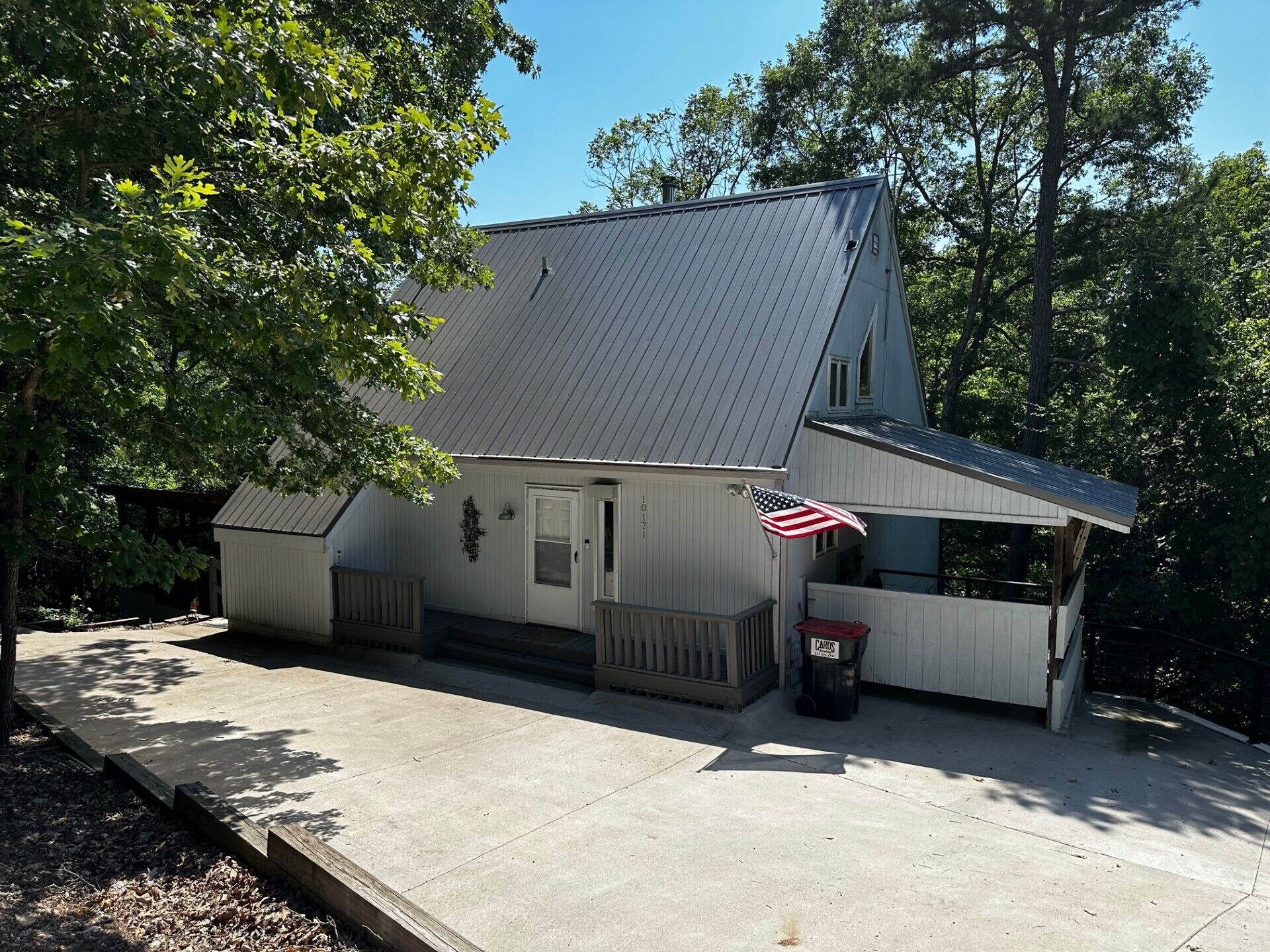 Beautiful Lake Front Home with Private Dock in secluded cove near Praire Creek
