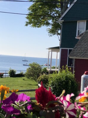 Property grounds - 5 BR Water View Niantic Beach Cottage - steps to private beach (Niantic)