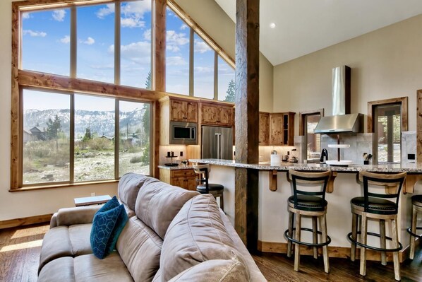 Flat-screen TV, fireplace