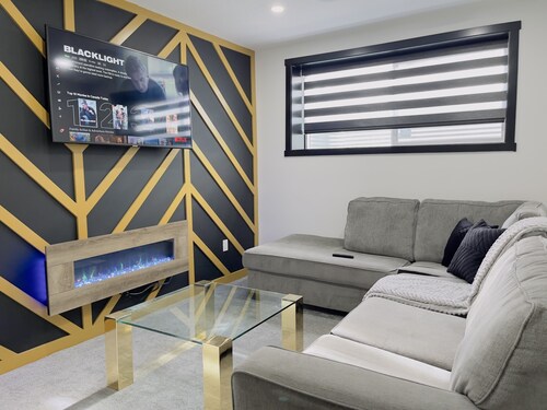 Designer suite with a Pool Table/Xbox/Arcade/Jumbo Jenga