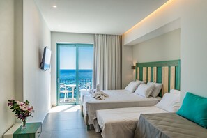 Desk, laptop workspace, soundproofing, iron/ironing board - Samaria by the Sea (Sfakia)