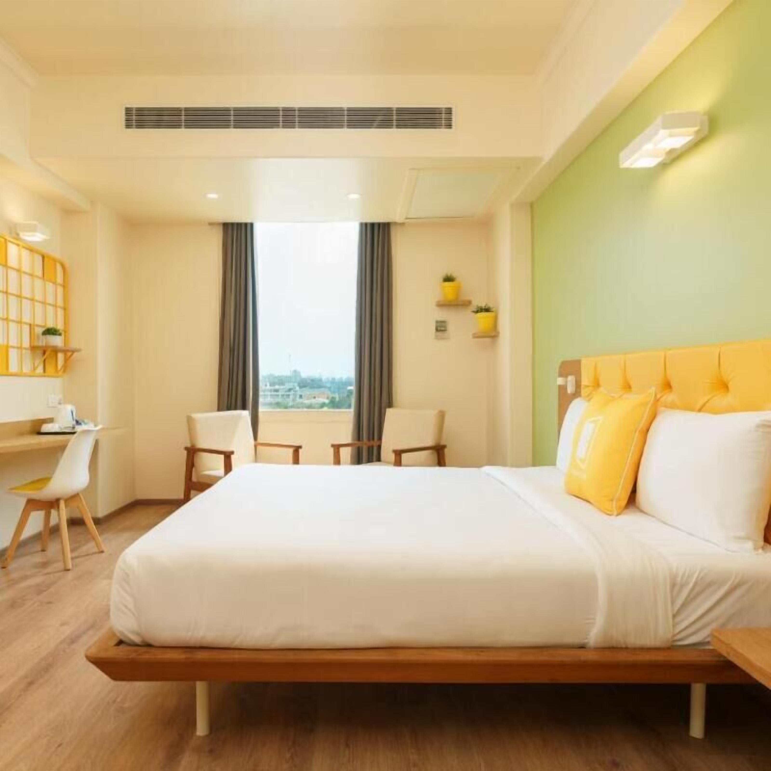 In-room safe, desk, laptop workspace, soundproofing