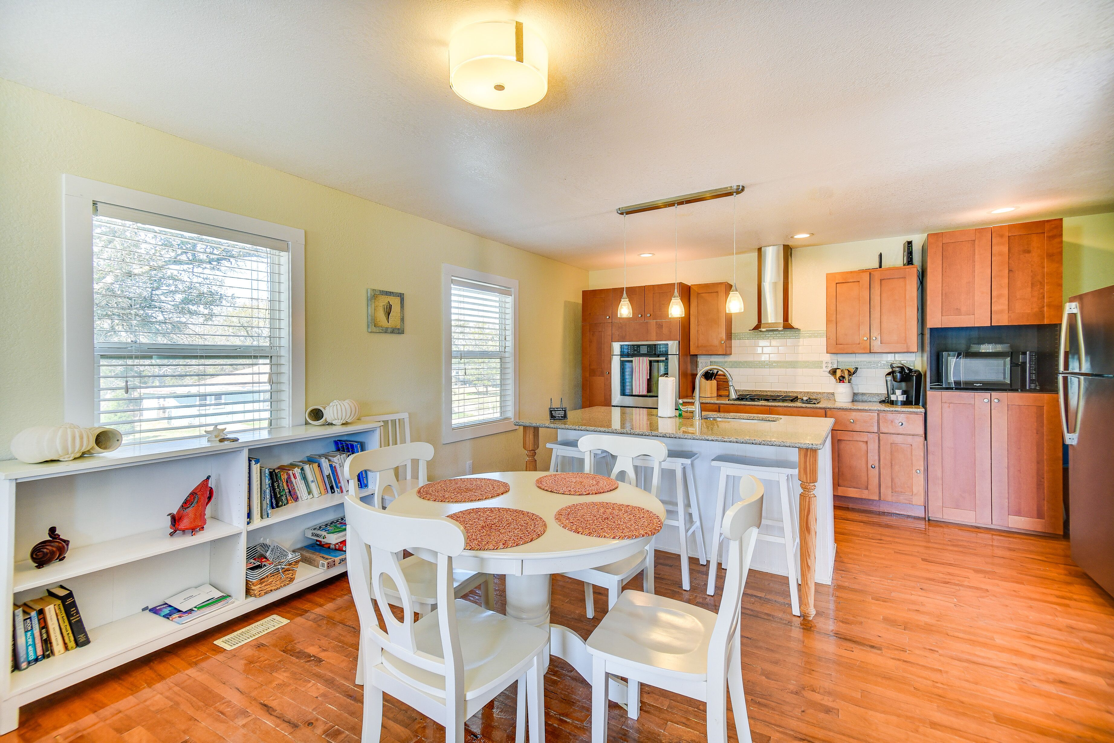 Charming Frisco Cottage < 2 Mi to Beaches!