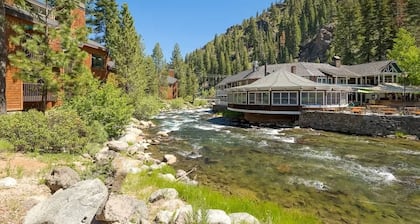 Ski Alpine & Palisades Resorts: Riverfront Condo