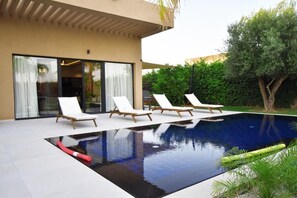 Outdoor pool - Villa Palmeria Marrakech 15 min from center (Marrakech)