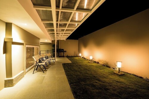Elegant 3500sq ft Family Residence