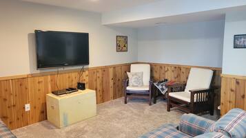 Smart TV, DVD player, books