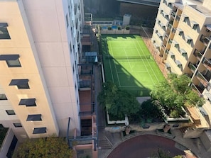 Sports court - STUNNING! Top Floor Roof Terrace 2Car WIFI Wine (Perth)