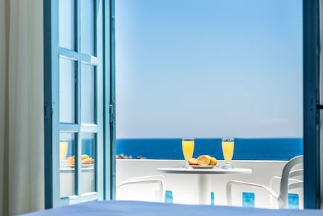 Terrace/patio. Livikon by the Sea