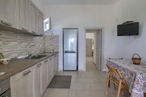 Kühlschrank, Ofen, Geschirrspüler