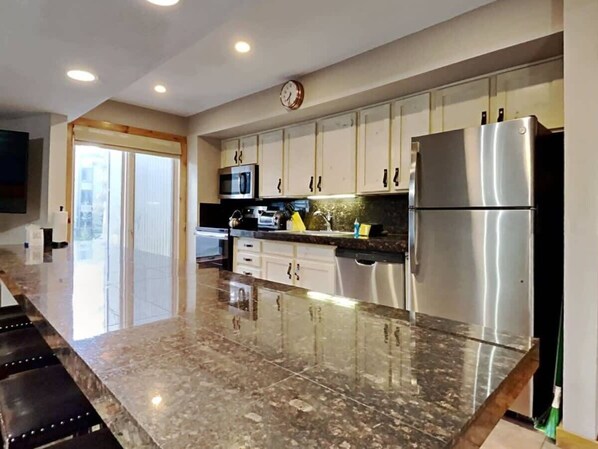 Fridge, microwave, oven, stovetop - Stylish 2BR Home Near Skiing w/ Hot Tub Access! (Breckenridge)