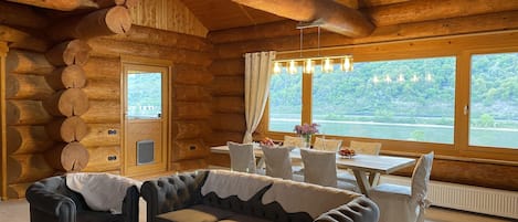 用餐