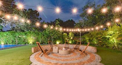 Epic Villa w/a Big BKB Court+Fire Pit+ Mini Golf & More