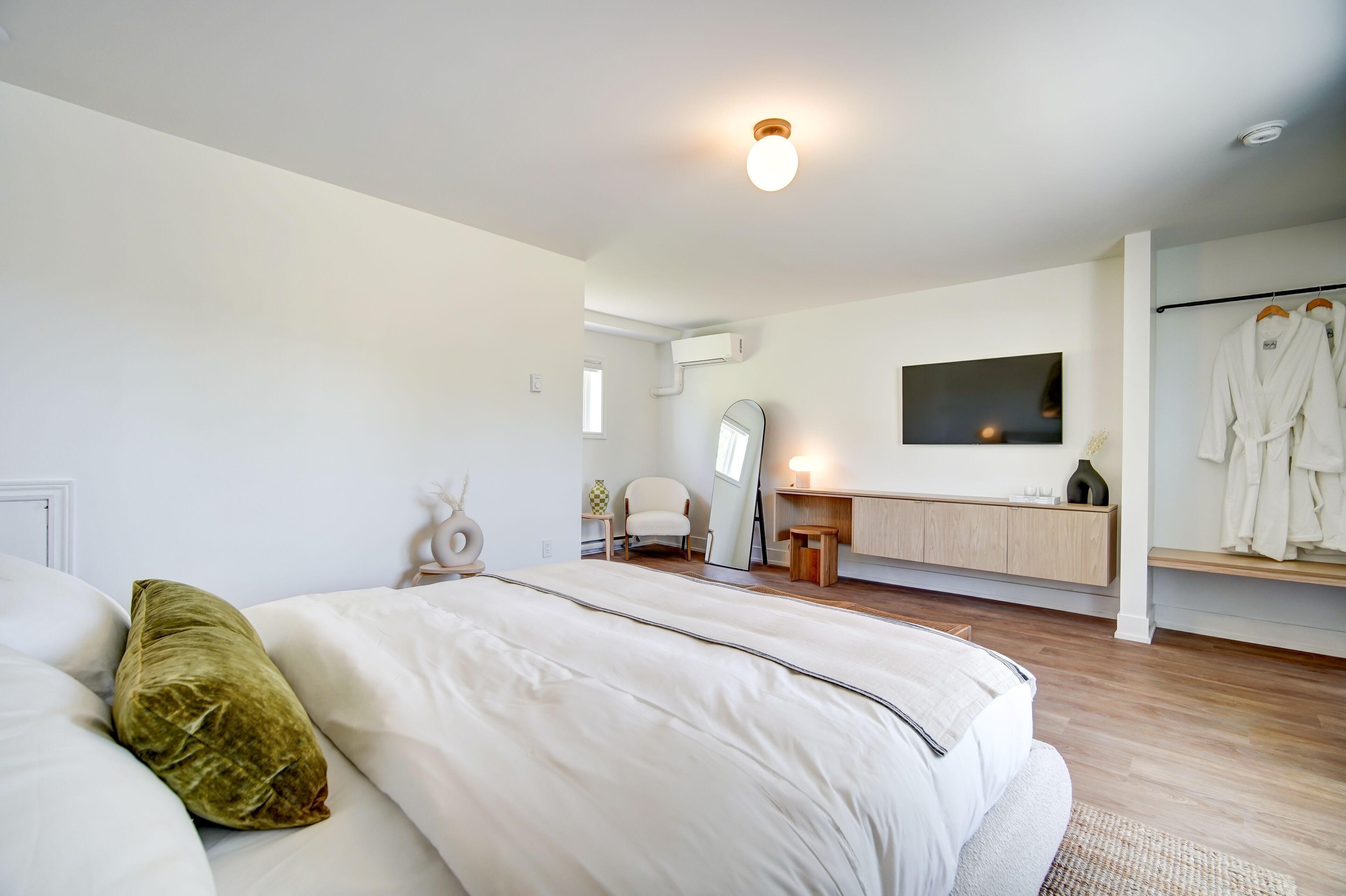 Premium bedding, pillow-top beds, free WiFi, bed sheets