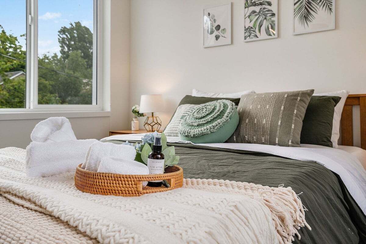 2 makuuhuonetta, työpöytä, silitysrauta/-lauta, ilmainen Wi-Fi