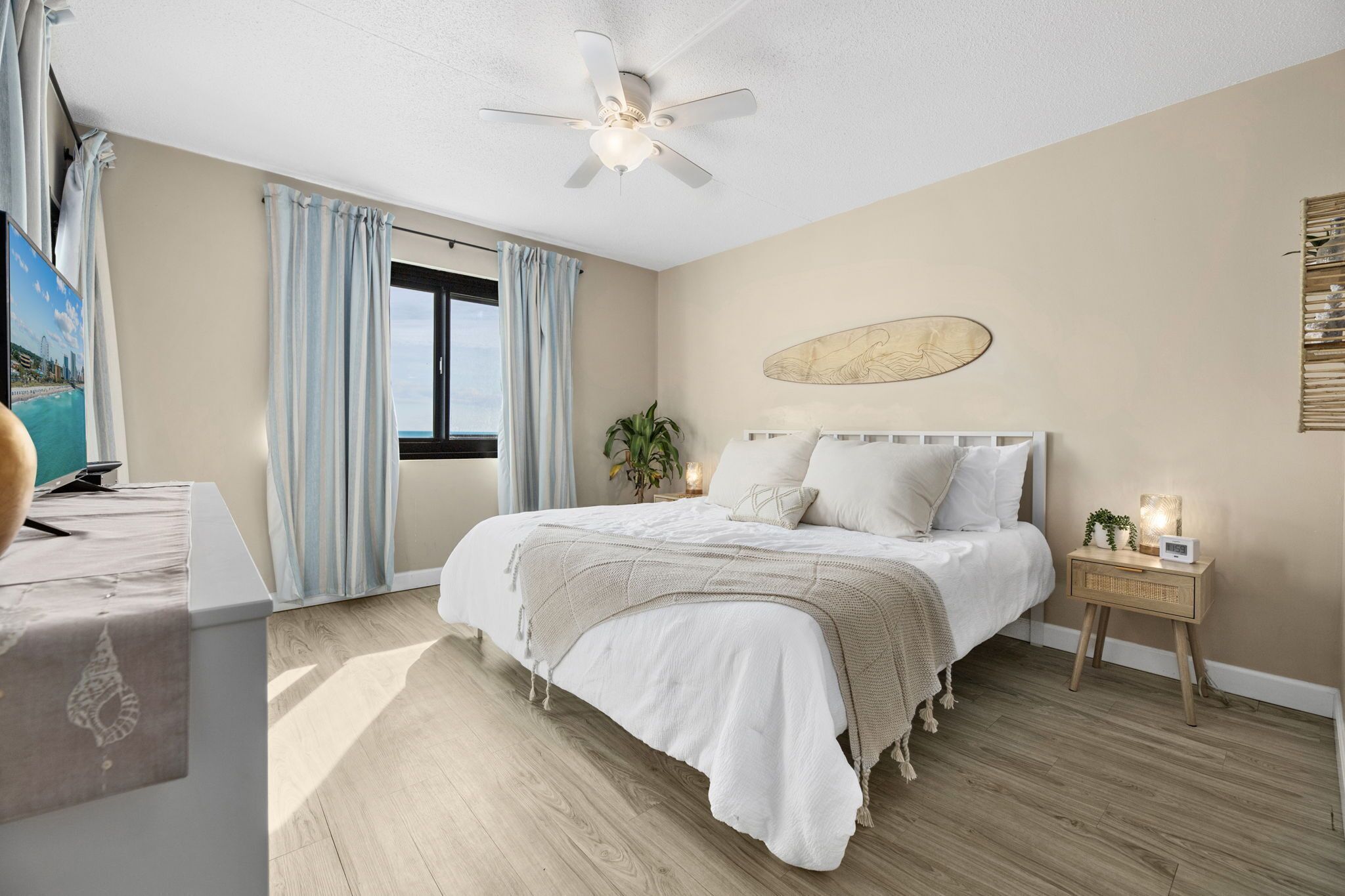 2 makuuhuonetta, silitysrauta/-lauta, vauvan matkasänky, ilmainen Wi-Fi