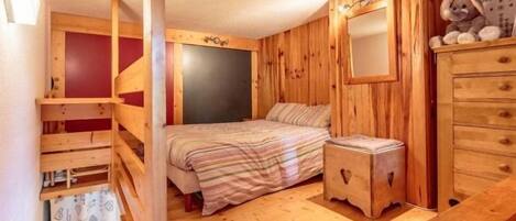 4 bedrooms, free WiFi, wheelchair access