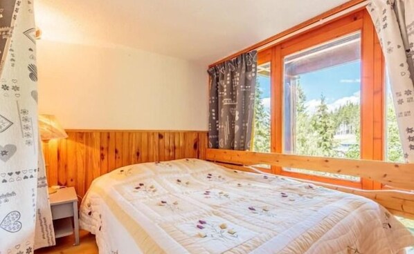 4 bedrooms, free WiFi, wheelchair access